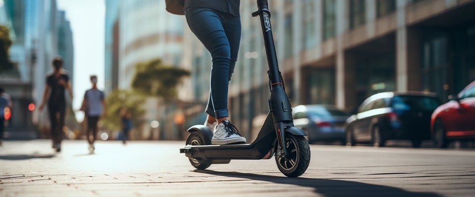 Electric Scooter Buying Guide: Zip Past Confusion!